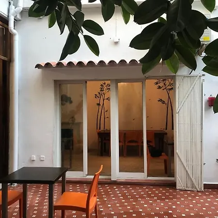 Ca De L'alfas Pensión *